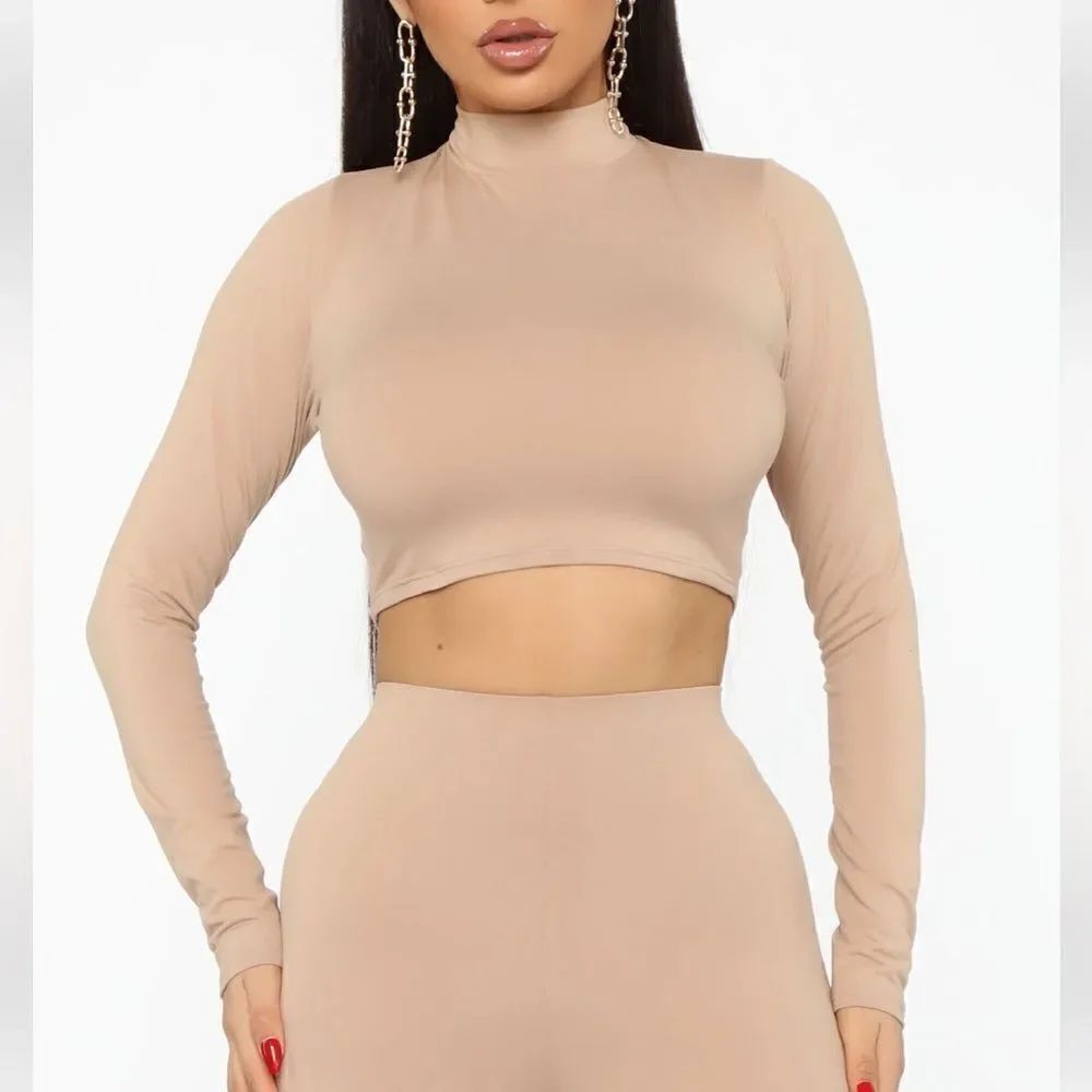 NWT Fashion Nova Meet me at my favorite spot crop size Medium